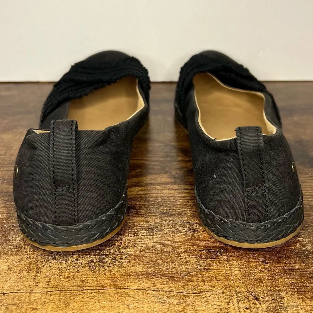 Ugg‎ Ynez Black Canvas Cross-Cross Flat Slip On Braided Sole Shoe Women's 6.5